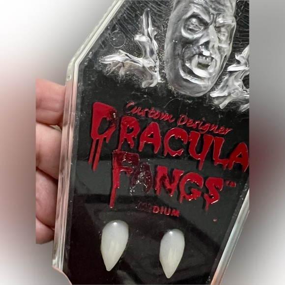 Custom Designer Dracula Fangs by Dracula House Sealed in box 2003 NOS Halloween - Picture 4 of 13